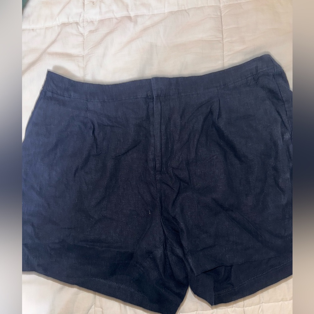 Tommy Hilfiger Women’s Navy Linen Blend Shorts